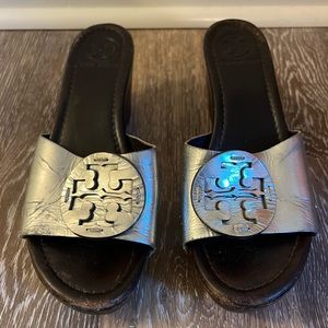 Tory Burch Wedges Silver/ 9 M